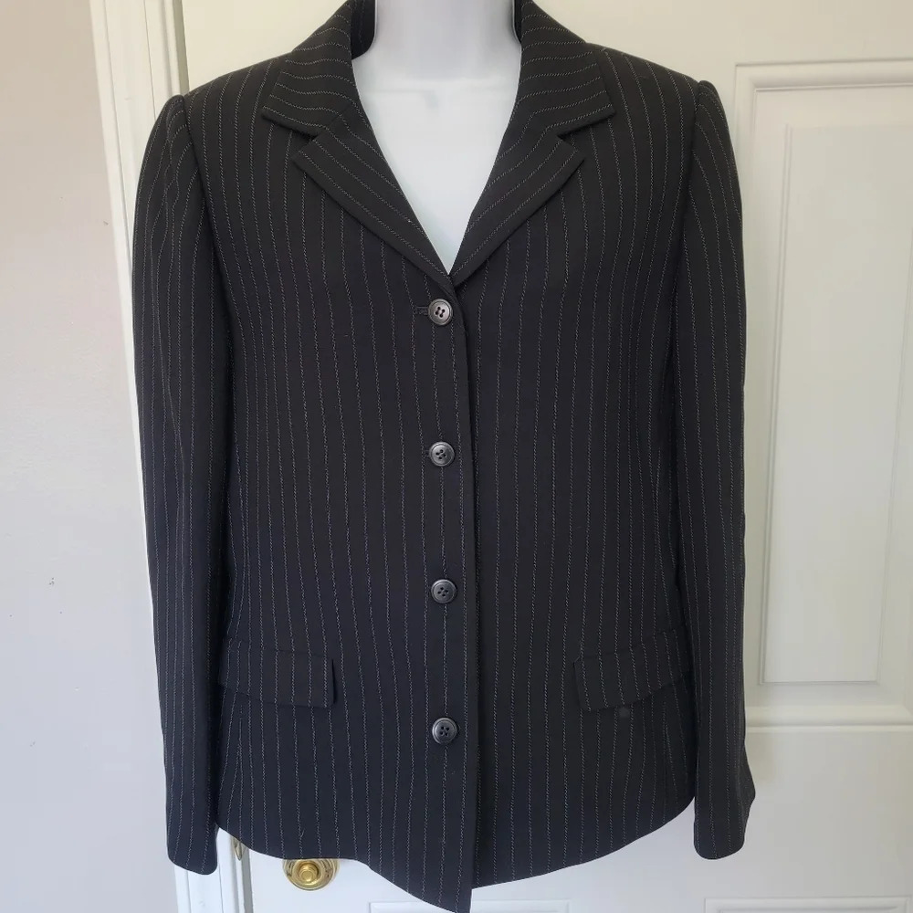 NWT Petite Sophisticate Classic Black Pinstripe 4 Button Blazer Jacket Size 12P